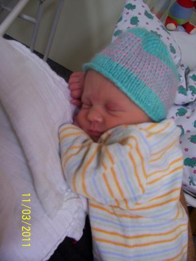 Bild zu uns Fehlen noch 100g zur Entlassung......mit Bild..... - Forum für März - Mamis