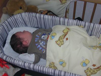 Bild zu Mal ein paar Bilder von unserem Wonneproppen ... - Forum für März - Mamis