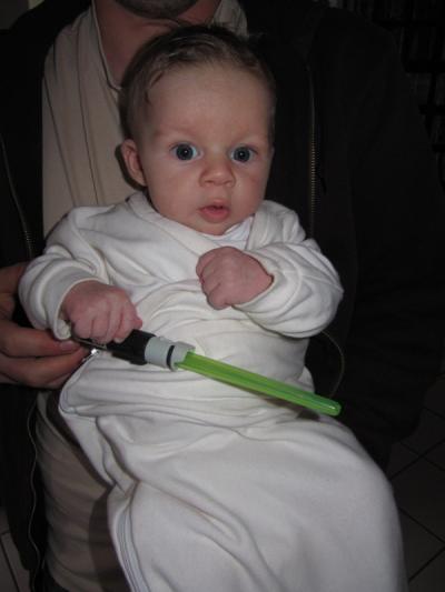Bild zu Guckt mal, mein kleiner Jedi-Ritter! - Forum für März - Mamis