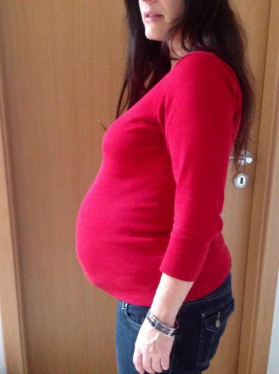 Bild zu Statt Gejammer mal ein Bauchbild ;-) - Forum für März - Mamis