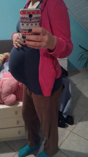 Bild zu Ich glaube ich platze bald :-D ....Bauchbild - Forum für März - Mamis