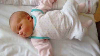 Bild zu Geburtsbericht (lang)+ Fotot unserer Amelie :-D - Forum für März - Mamis
