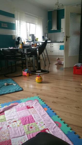 Bild zu Rollt sich durch die Wohnung :-) - Forum für März - Mamis