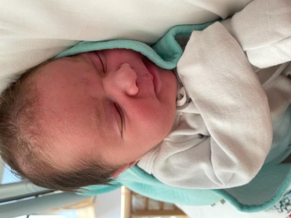 Bild zu Wir haben ausgekugelt Willkommen Elyas - Forum für März - Mamis