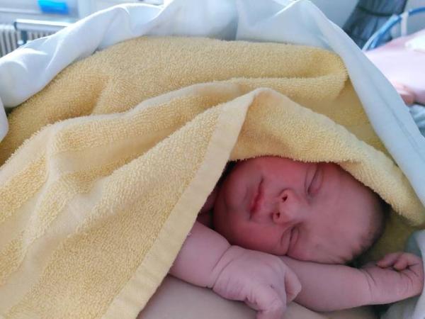 Bild zu Ausgekugelt 🥰 - Forum für März - Mamis
