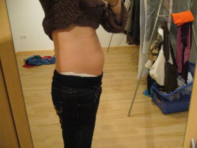Bild zu Auch Bauchi zeigen will... - Forum für April - Mamis