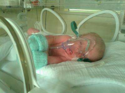 Bild zu War lange nicht hier aber möchte euch mal meine kleine vorstellen.... - Forum für April - Mamis