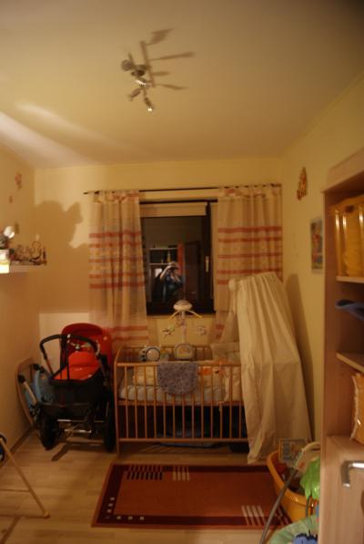 Bild zu Soo Zimmer ist nun ganz fertig.. Bilder anbei! - Forum für April - Mamis