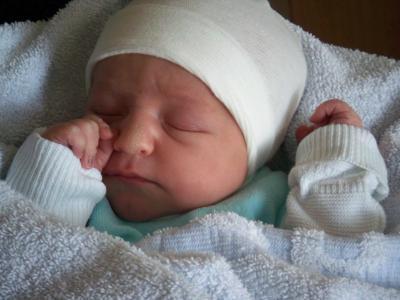 Bild zu Endlich ist er da unser kleiner Mann.. - Forum für April - Mamis