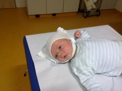 Bild zu kurze Info bin mit Luca im Krankenhaus - Forum für April - Mamis