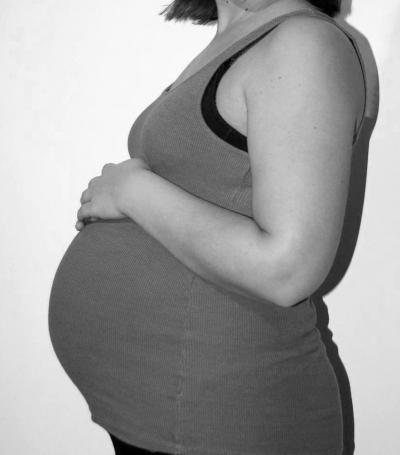 Bild zu Mal melden + meine riesen Murmel... - Forum für April - Mamis