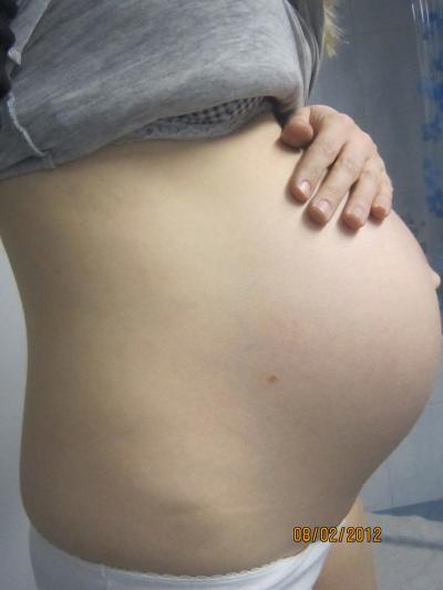 Bild zu Bauchbild *grins - Forum für April - Mamis