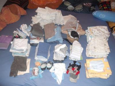 Bild zu muss er doch nich nackig bleiben :-) - Forum für April - Mamis