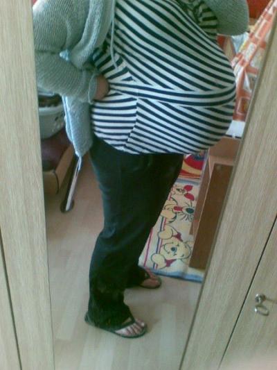 Bild zu zeigt mein bauch mitlerweile nach unten ??? - Forum für April - Mamis