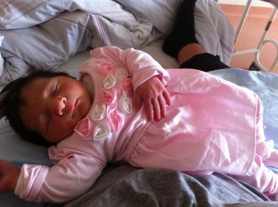 Bild zu Wieder da! Mit meiner Marie:-))) - Forum für April - Mamis