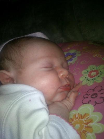 Bild zu Haben eure Babies ne Lieblingsschlafposition? - Forum für April - Mamis