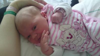 Bild zu UNSERE MAUS IST ENDLICH DA!!!!!!!!!!!!!!!!!!!!!!!!!!!!! - Forum für April - Mamis