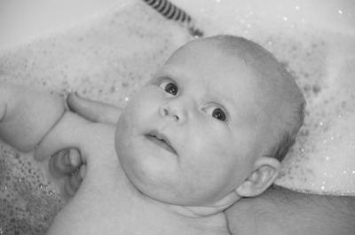 Bild zu Hier ein Foto von meiner Kleinen - Forum für April - Mamis