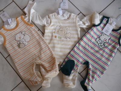 Bild zu Spucken und letzte Strampler??? - Forum für April - Mamis