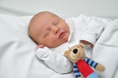 Bild zu :-( hand in gips:-( abstillen... brauche euch! - Forum für April - Mamis