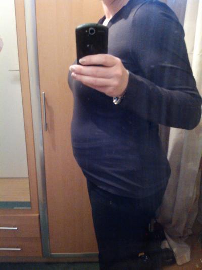Bild zu Baby Nr. 5...da steckt es drin... - Forum für April - Mamis