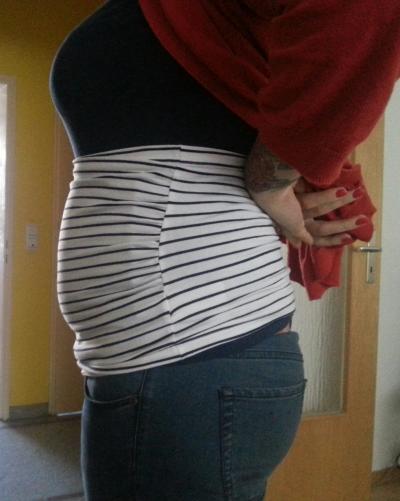 Bild zu "Bäuchlein" - Forum für April - Mamis