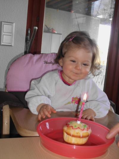 Bild zu Gestern hatten auch wir ersten Geburtstag - Forum für April - Mamis