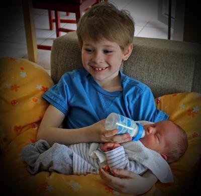 Bild zu Der Große Bruder ... - Forum für April - Mamis