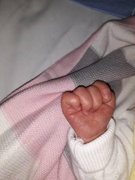 Bild zu Unsere kleine Minnie ist endlich geboren - Forum für April - Mamis