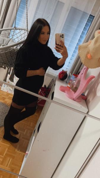 Bild zu Babykugel ist am wachsen 🥰 - Forum für April - Mamis