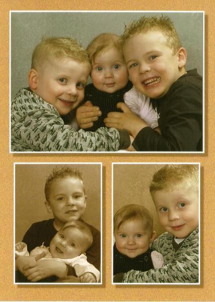 Bild zu Ein lieber Weihnachtsgruß von meinen 3 Mäusen... (Geschwisterfoto)! - Forum für Mai - Mamis