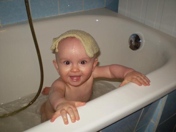 Bild zu Fiete heute beim baden..... - Forum für Mai - Mamis