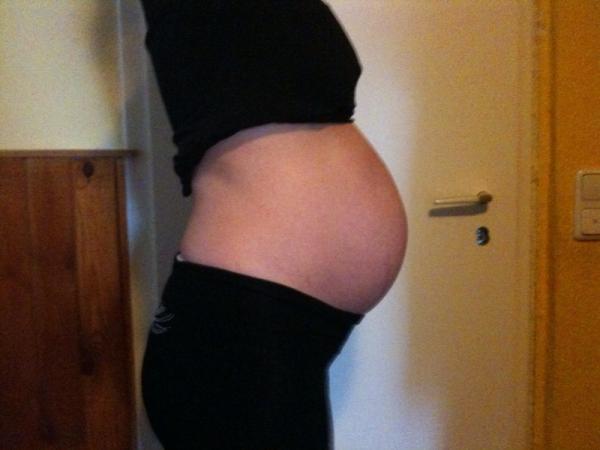 Bild zu Bauchfotos sind wieder dran - Forum für Mai - Mamis