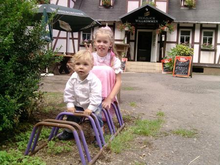 Bild zu
