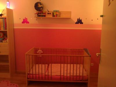 Bild zu Da wir ja das 2. Mädchen bekommen, wurde das Zimmer pink/rosa :) - Forum für Mai - Mamis