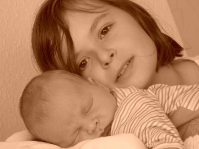 Bild zu Neue Bilder meiner Kinder :-) - Forum für Mai - Mamis