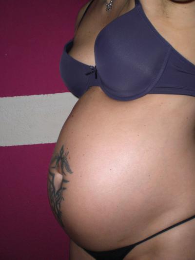 Bild zu so versuch nun auch mal ein bauch bild hier rein zu bekommen ich sehe aus wie.. - Forum für Mai - Mamis