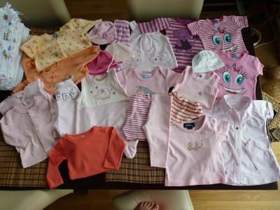 Bild zu Guckt mal der erste Schub an Klamotten - Forum für Mai - Mamis