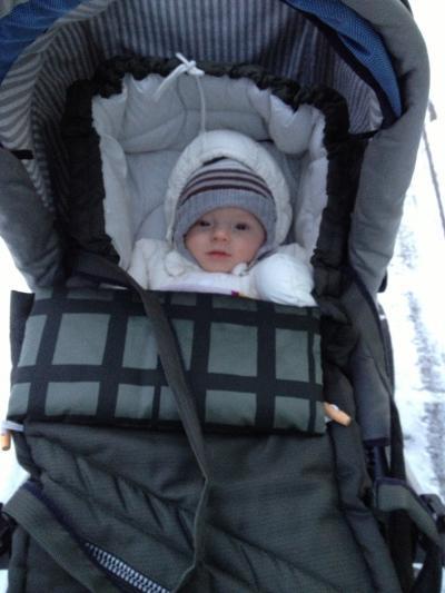 Bild zu so ich hab mal wieder zeit für foto gehabt von meinem kleenen schreihals er .. - Forum für Mai - Mamis