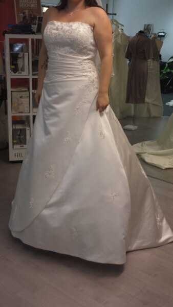 Bild zu Kleid gefunden :)))) - Forum für Mai - Mamis