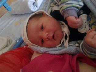 Bild zu Unser Milan Henri ist da !!!!!!!!!!! (mit Bild) - Forum für Juni - Mamis