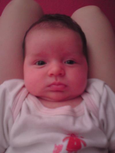 Bild zu neues foto von meiner kleinen.... - Forum für Juni - Mamis