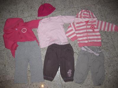 Bild zu süße 74er Mädelssachen als Paket für 19,- - Forum für Juni - Mamis