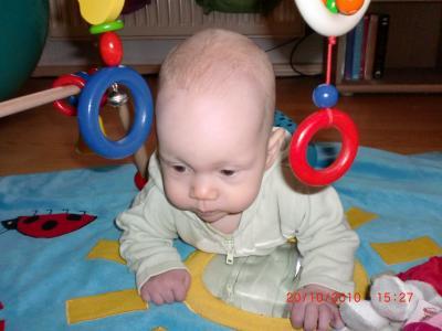 Bild zu Auf dem Bauch liegen - Forum für Juni - Mamis