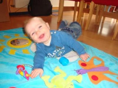 Bild zu jaaaaaaaaaaaaaaa Louis hat es endlich auch gemacht - Forum für Juni - Mamis