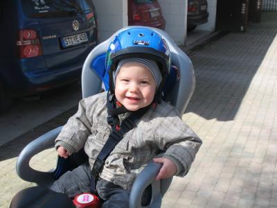 Bild zu Milan ist heute zum ersten mal Rad gefahren... - Forum für Juni - Mamis