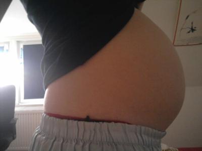 Bild zu Harter bauch? - Forum für Juni - Mamis