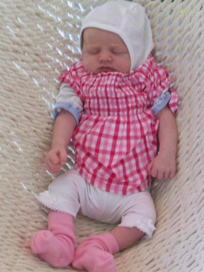 Bild zu Auch mal ein Bild von unserer Prinzessin! - Forum für Juni - Mamis