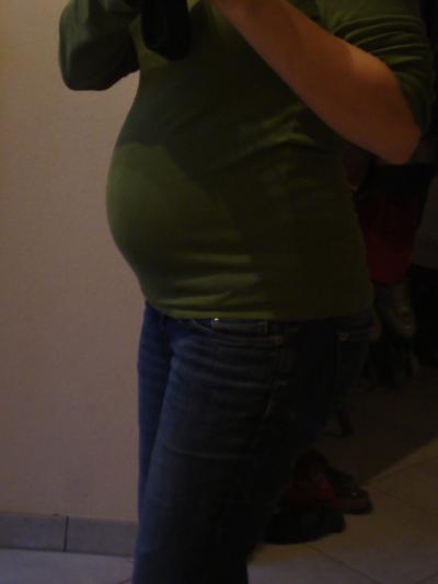 Bild zu soo...da ist endlich mein Bauchbild ;-) - Forum für Juni - Mamis