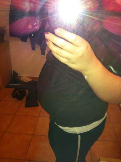 Bild zu Kinderwagen ist heute gekommen =) und neues bauchbild =) - Forum für Juni - Mamis